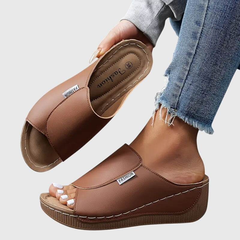 Esther™ | Stylish orthopedic sandals