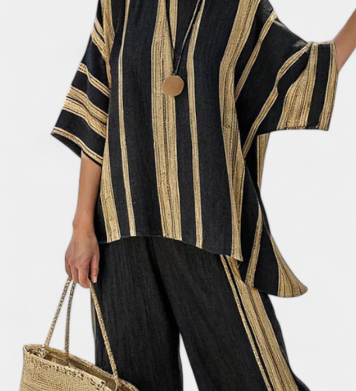 Adéla – udoban oversized prugasti top i slobodne lanene hlače